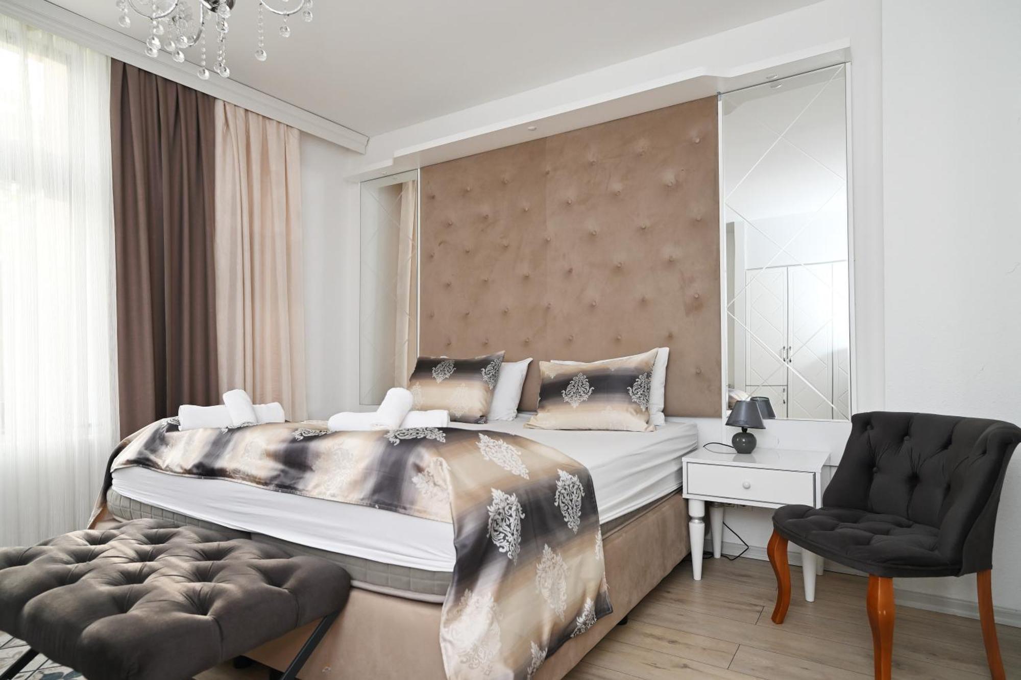 Ferienwohnung&Aparts By Kispet Group Hotels In Oberhausen Oberhausen  Buitenkant foto