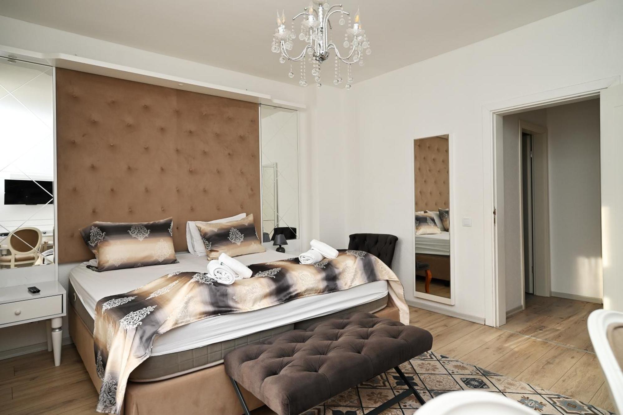 Ferienwohnung&Aparts By Kispet Group Hotels In Oberhausen Oberhausen  Buitenkant foto