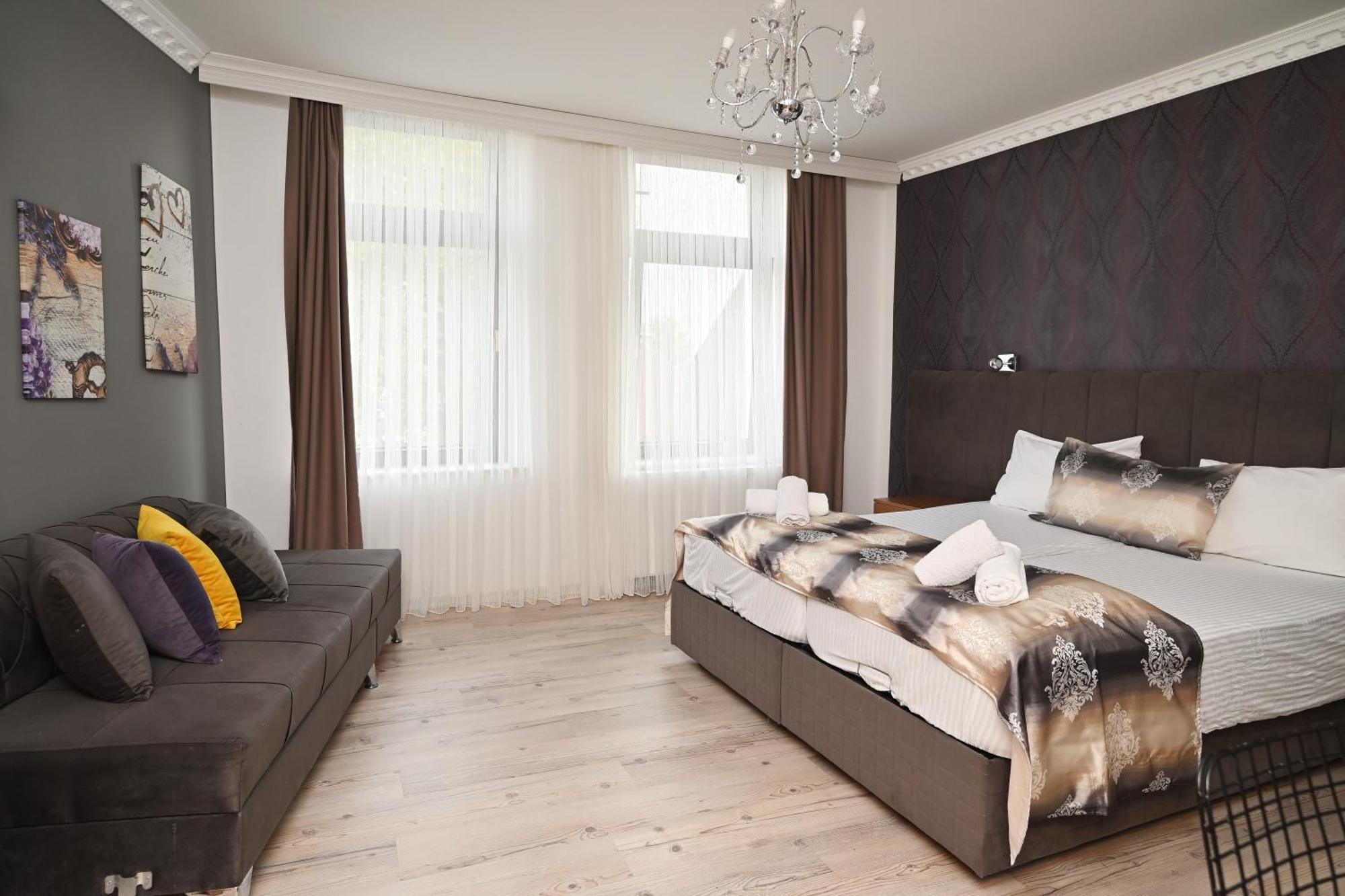Ferienwohnung&Aparts By Kispet Group Hotels In Oberhausen Oberhausen  Buitenkant foto